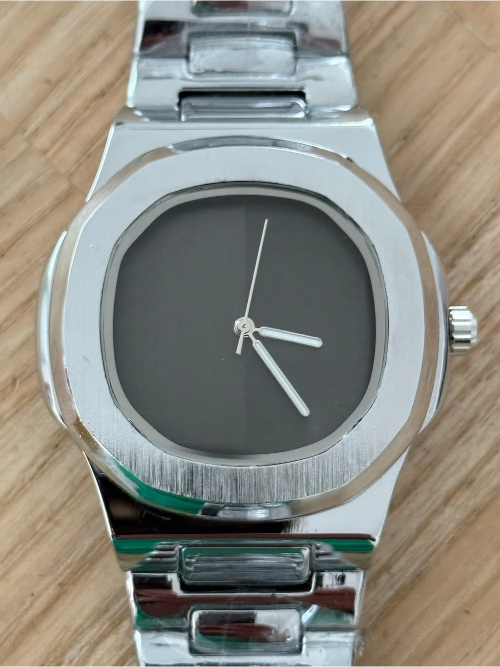 New Luxury Men’s Watch Stainless Bracelet Case Black Dial